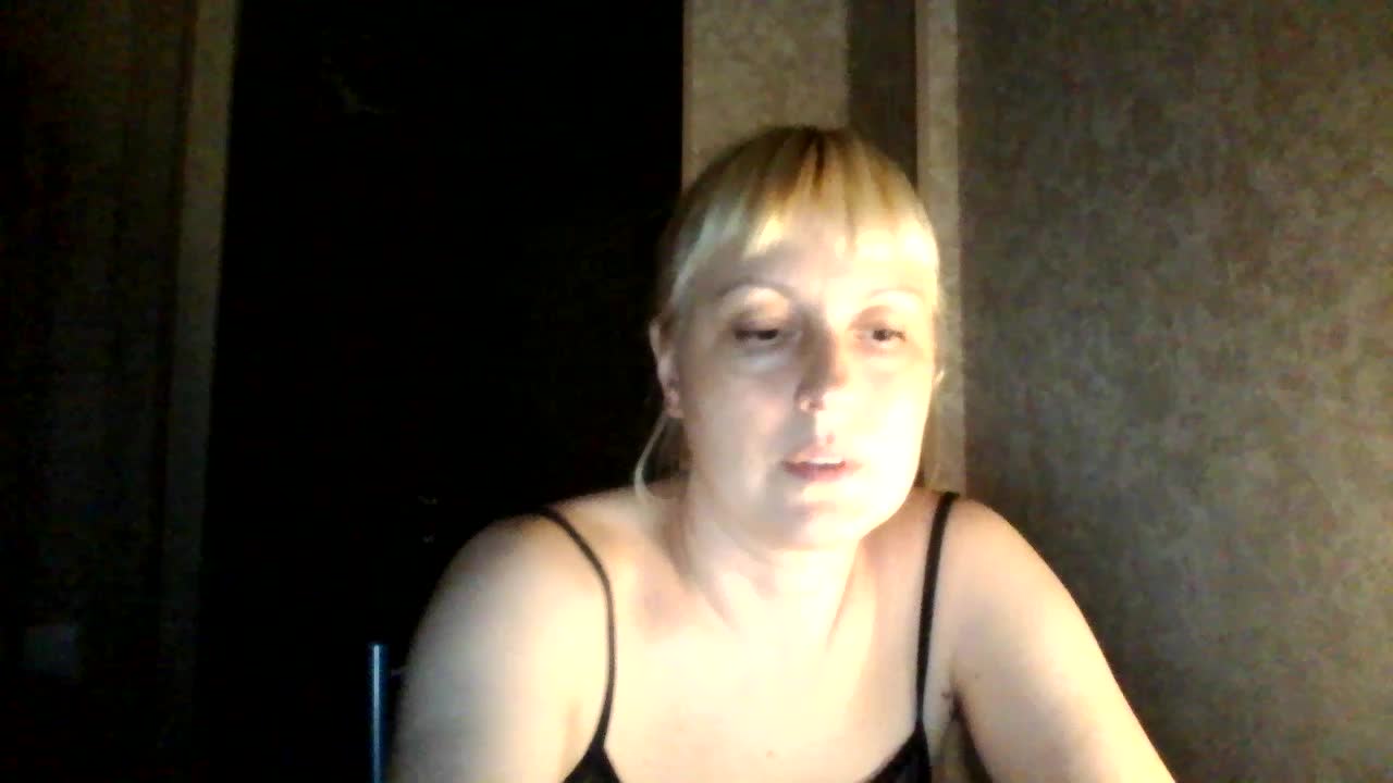 krisss2016 Live Sex December 15, 2025