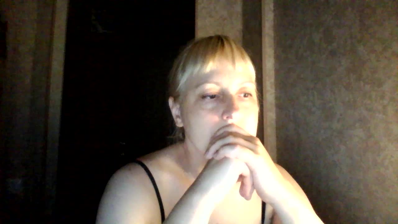 krisss2016 Live Sex December 15, 2025