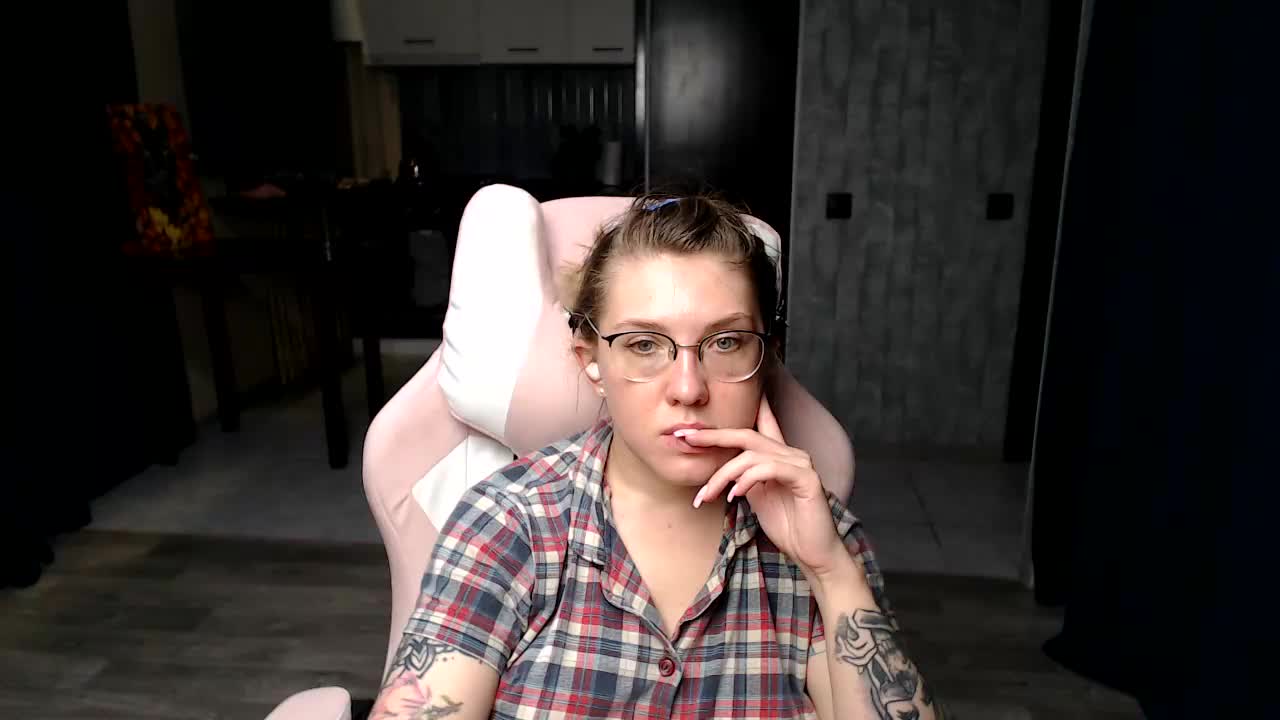 Regimasmile Live Sex December 14, 2025