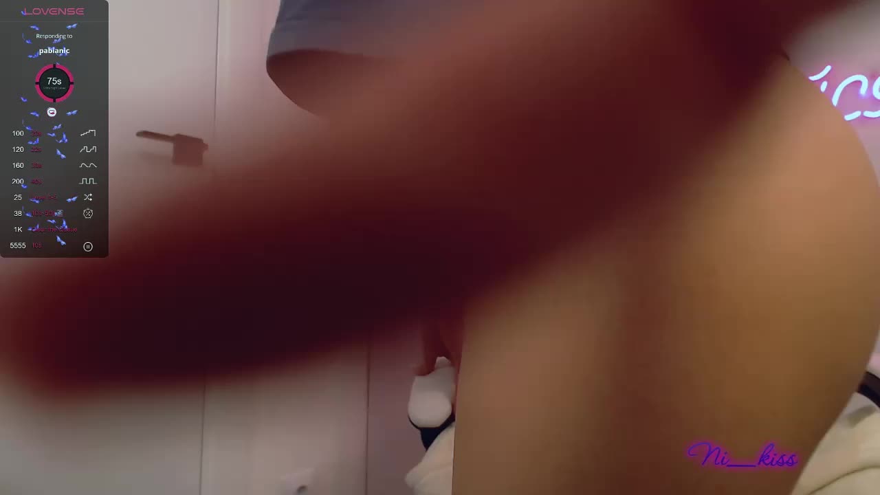 ni_kiss Live Sex December 14, 2025