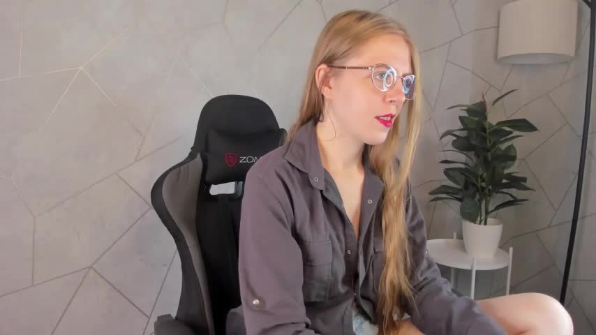Joann_Shermann Live Sex December 17, 2025
