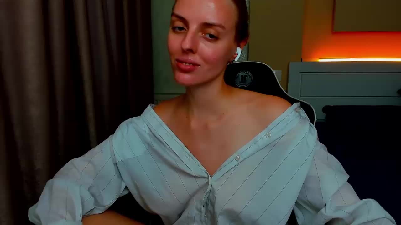 Jam-cream Live Sex December 13, 2025