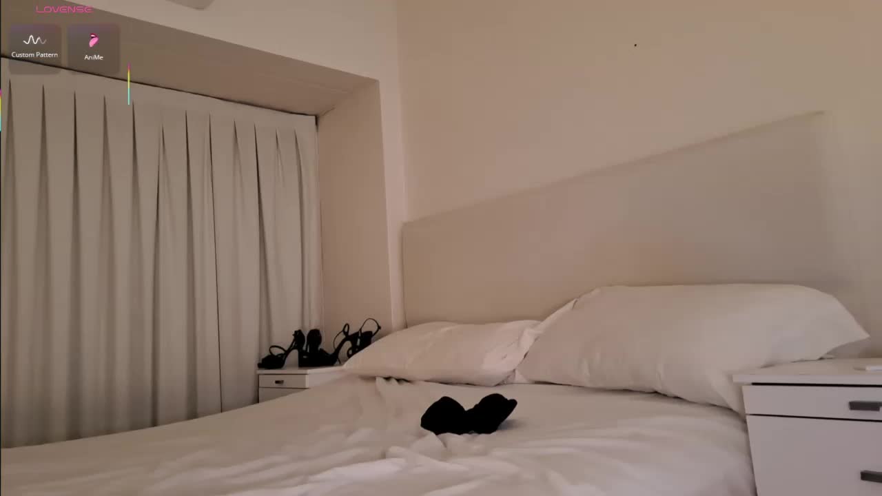 Bella_Byers Live Sex December 14, 2025