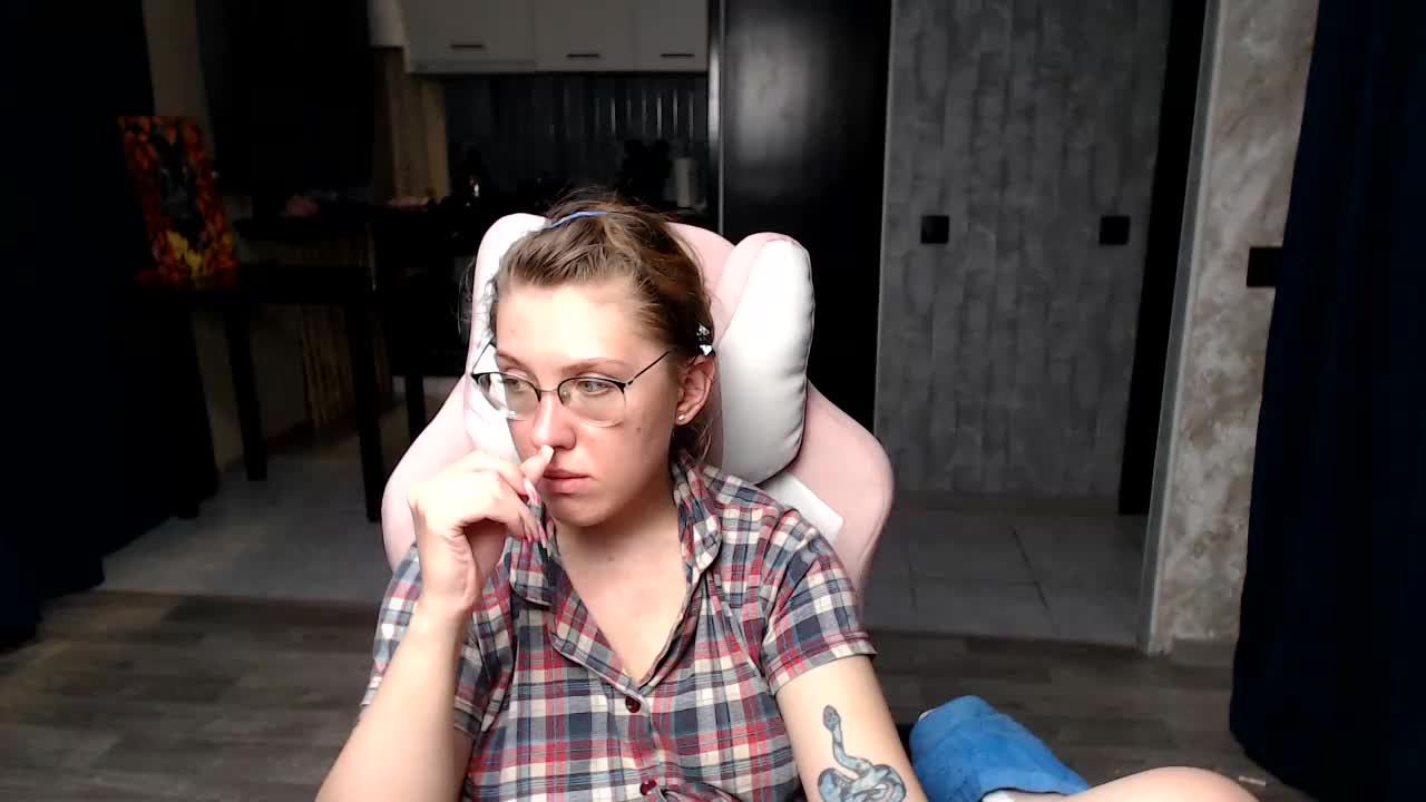 Regimasmile Live Sex December 14, 2025