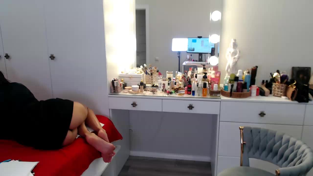 SilkenMuse Live Sex December 14, 2025