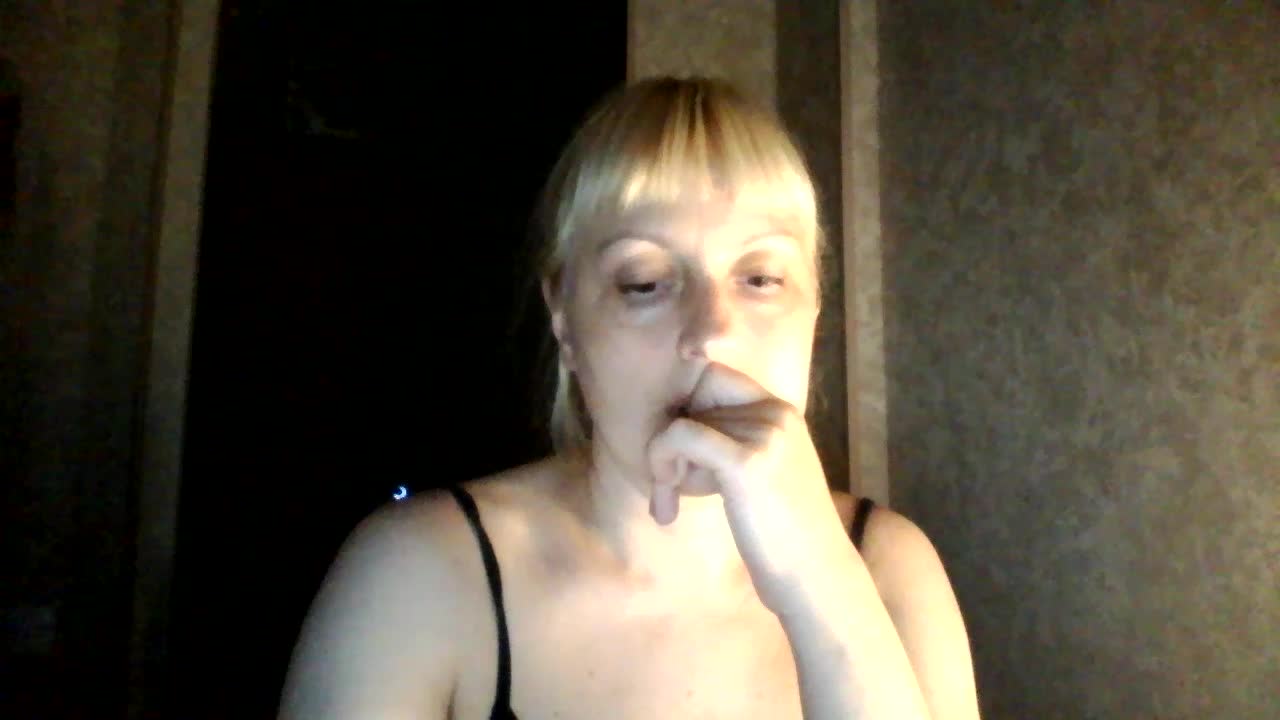 krisss2016 Live Sex December 19, 2025