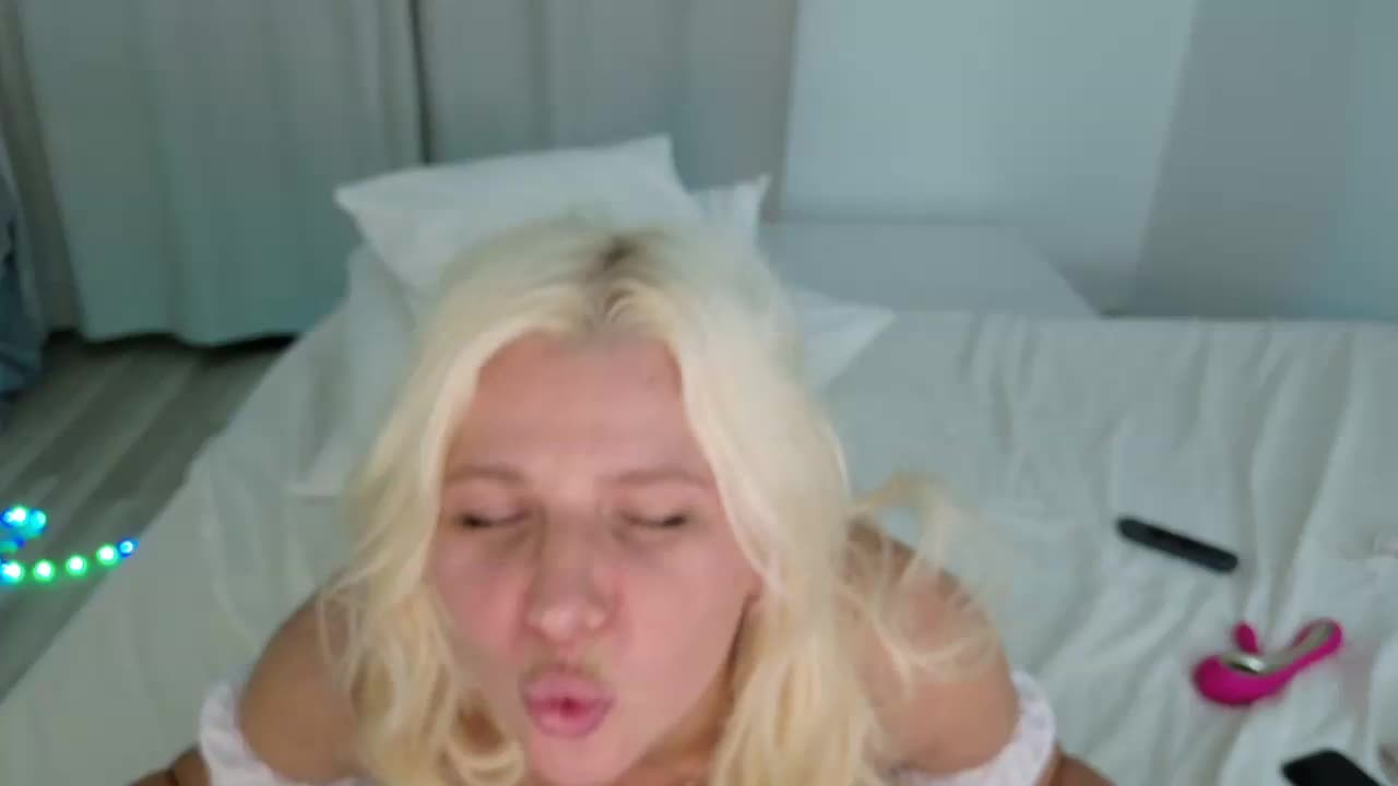 KRISTEN_777 Live Sex December 13, 2025