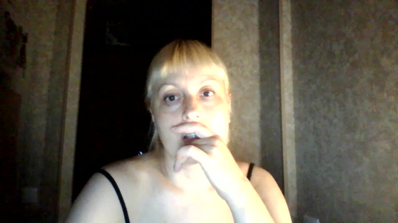 krisss2016 Live Sex December 19, 2025