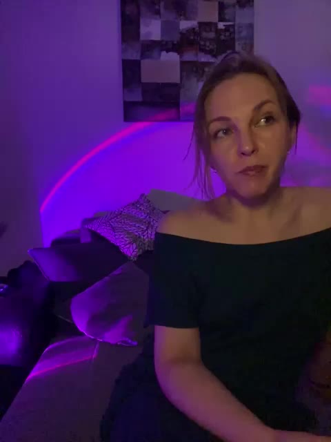 Alisasqrl Live Sex December 14, 2025