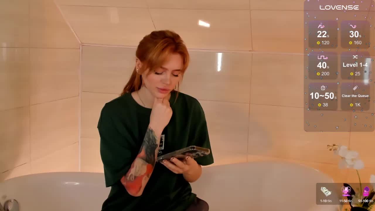 Phoenix_Margo Live Sex December 18, 2025