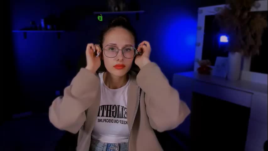 mona_cloud Live Sex December 15, 2025