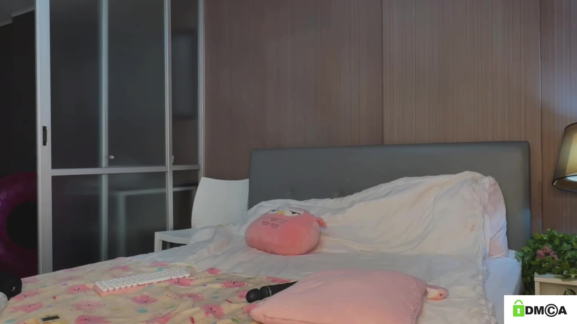 lizzyMeoww Live Sex December 19, 2025