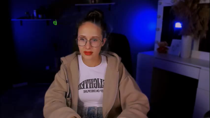 mona_cloud Live Sex December 15, 2025