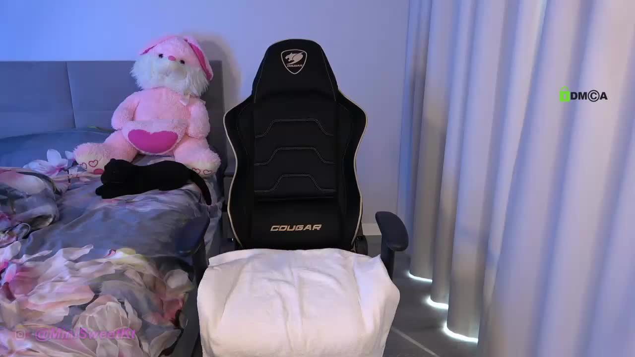 MiniSweetKt Live Sex December 13, 2025