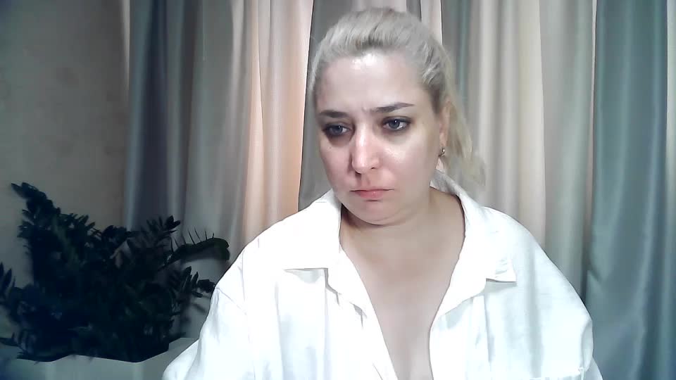 KickaIricka Live Sex December 14, 2025