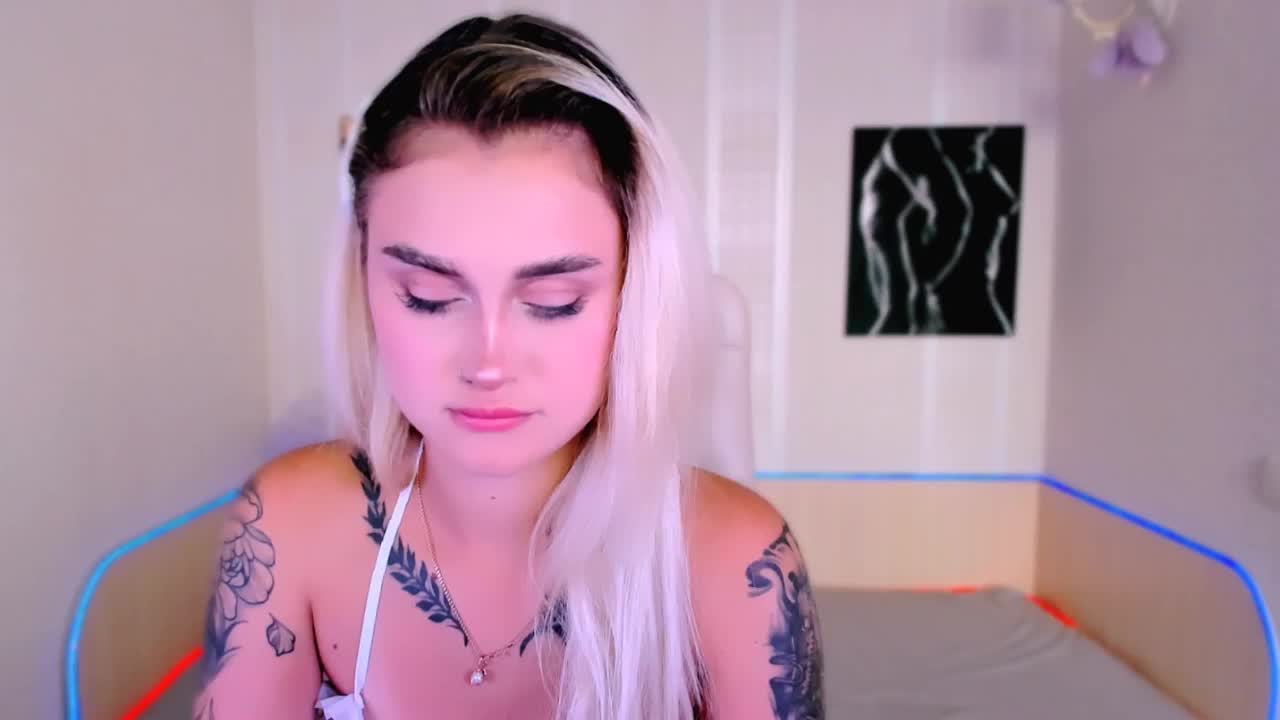 Ravenaaaa Live Sex December 14, 2025