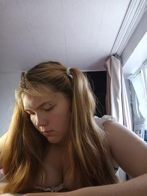 Kakdelaman Live Sex December 13, 2025