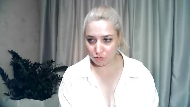 KickaIricka Live Sex December 14, 2025