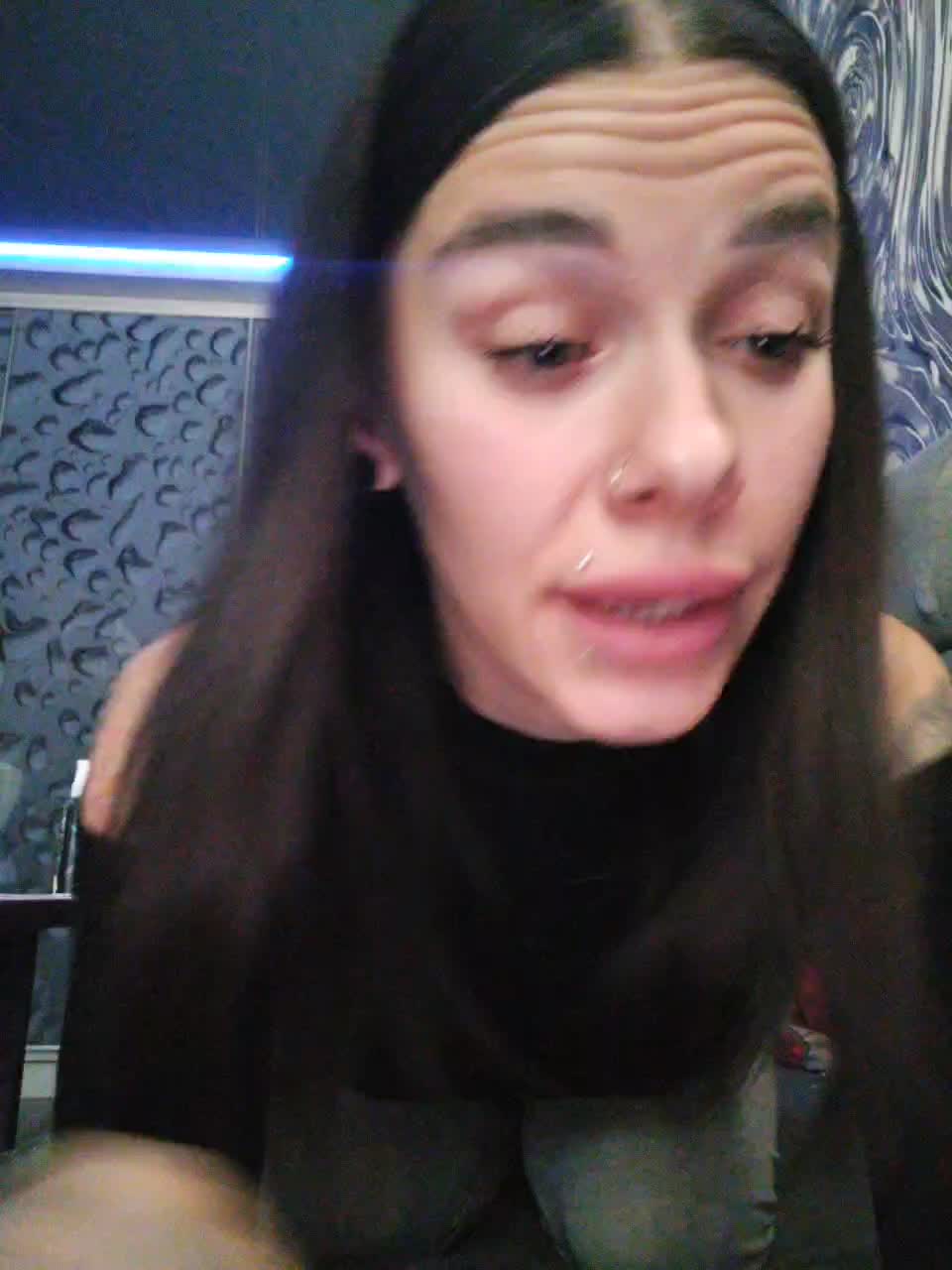 deva_maria Live Sex December 17, 2025