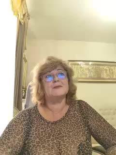 KarinkaSweet Live Sex December 14, 2025