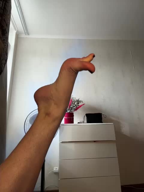 Sweet-Sweet Live Sex December 13, 2025