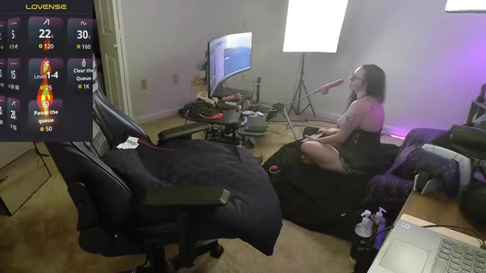 smoothj2015 Live Sex December 17, 2025