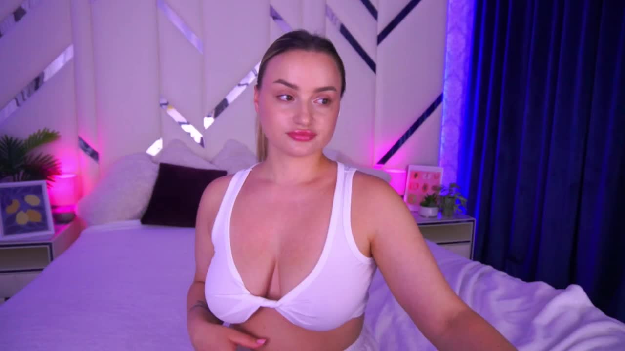 FloraGreys Live Sex December 14, 2025