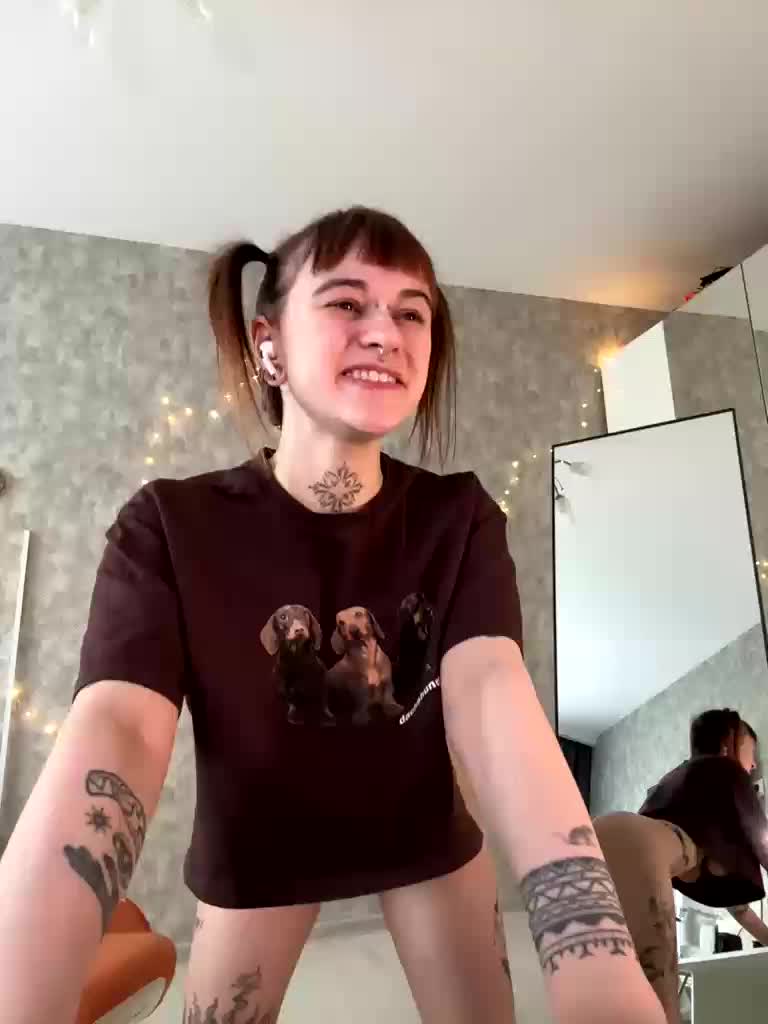 LolyMolly Live Sex December 13, 2025