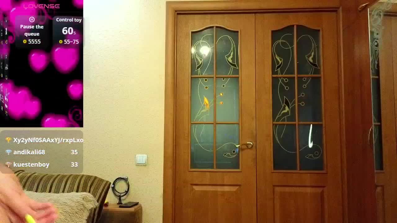 YourXQueen Live Sex December 15, 2025