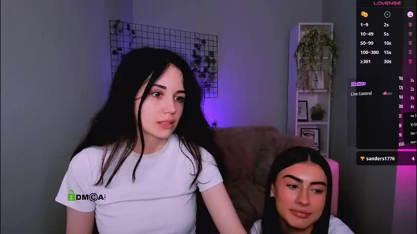 riley_sanders Live Sex December 17, 2025