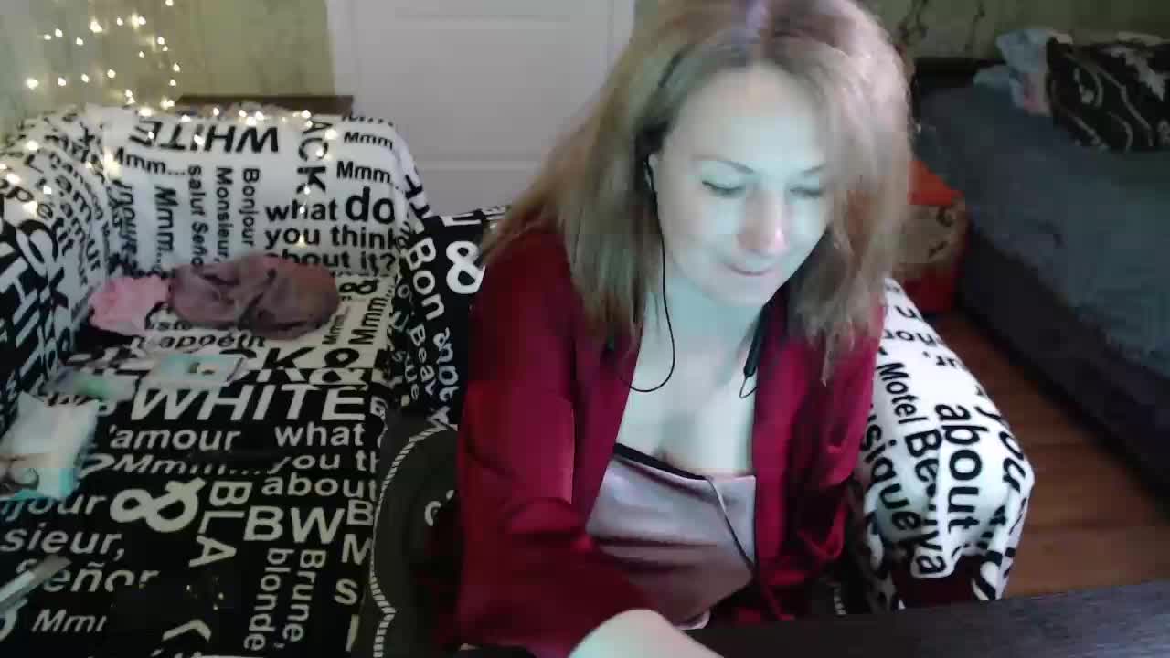 MeganIris Live Sex December 18, 2025