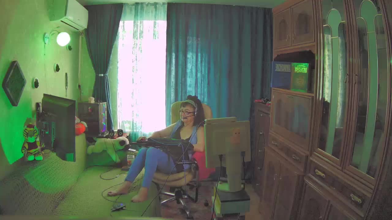 Infodar Live Sex December 18, 2025