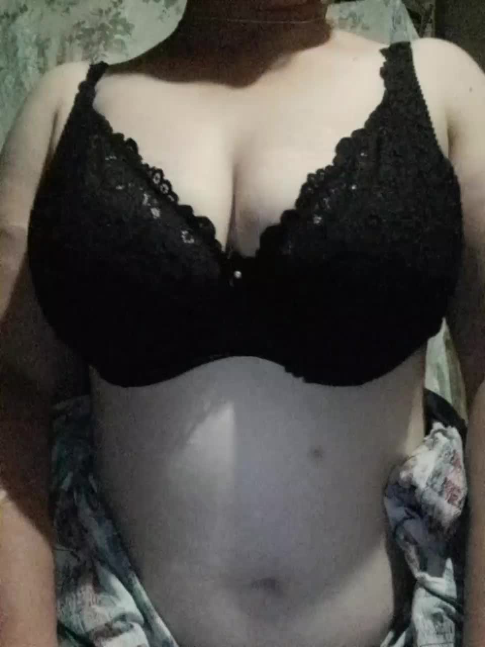 Iriska2025 Live Sex December 19, 2025