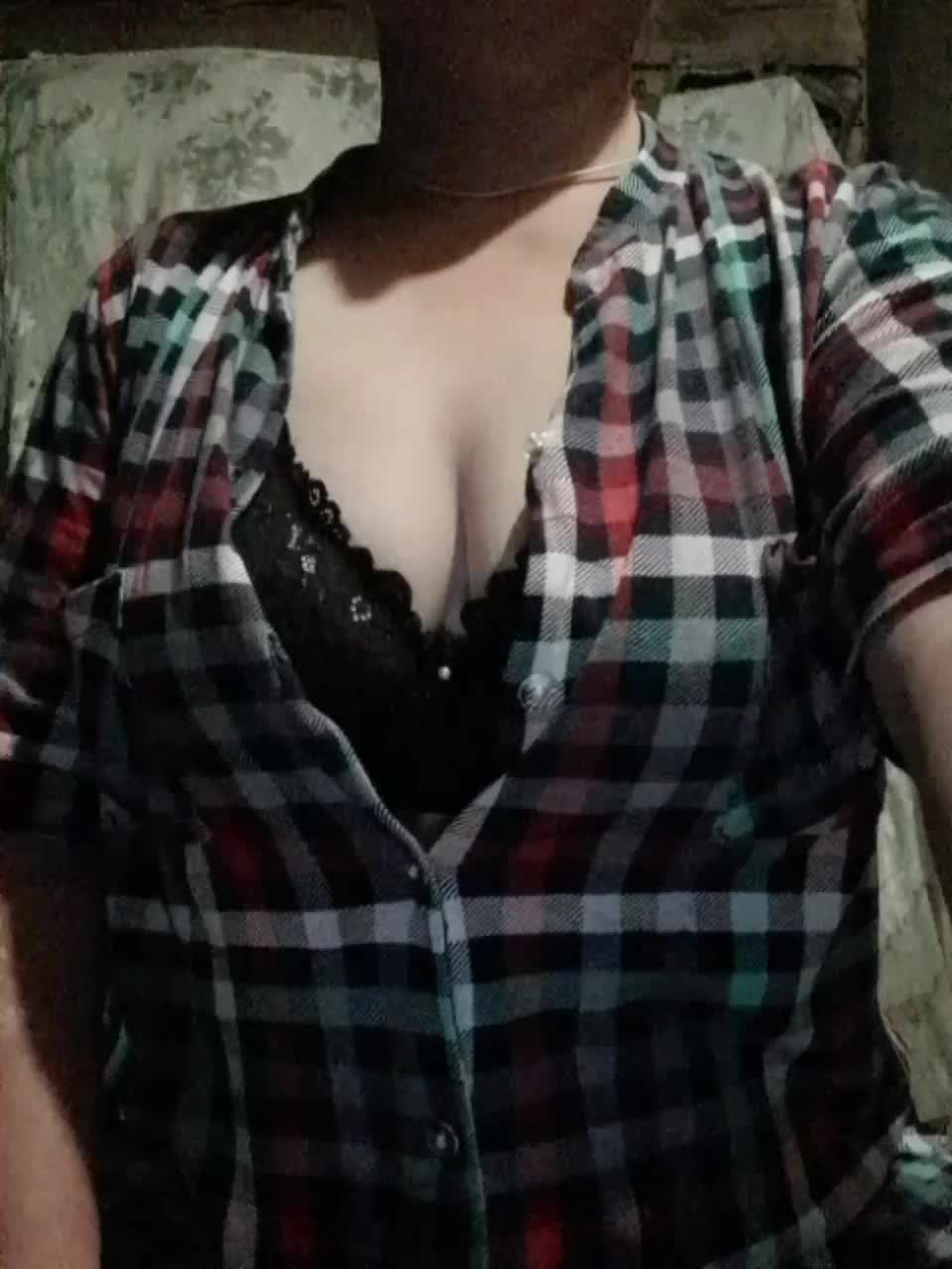 Iriska2025 Live Sex December 19, 2025