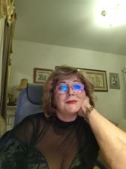 KarinkaSweet Live Sex December 14, 2025