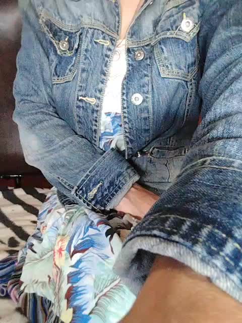 333_Sensuality_333 Live Sex December 13, 2025