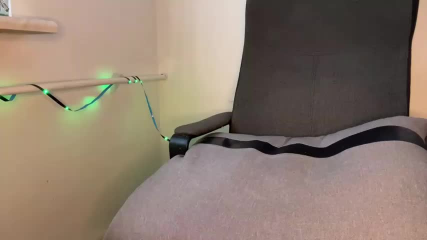 angelina_mist Live Sex December 13, 2025