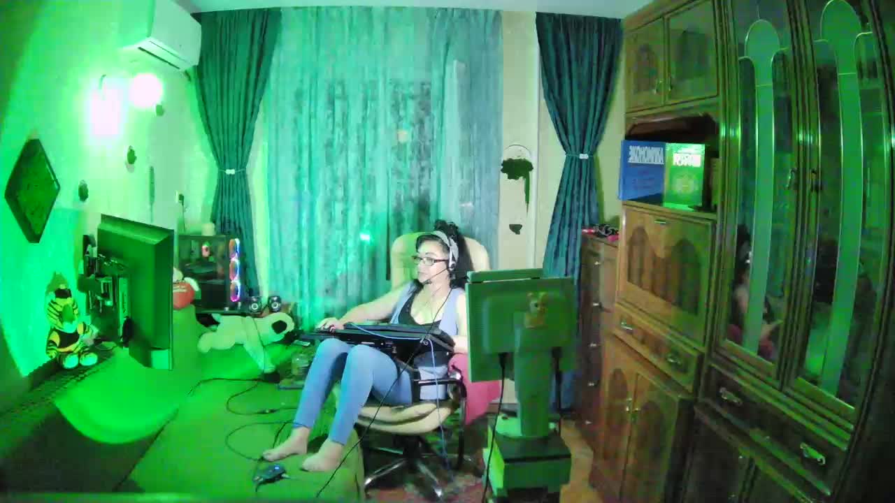 Infodar Live Sex December 18, 2025