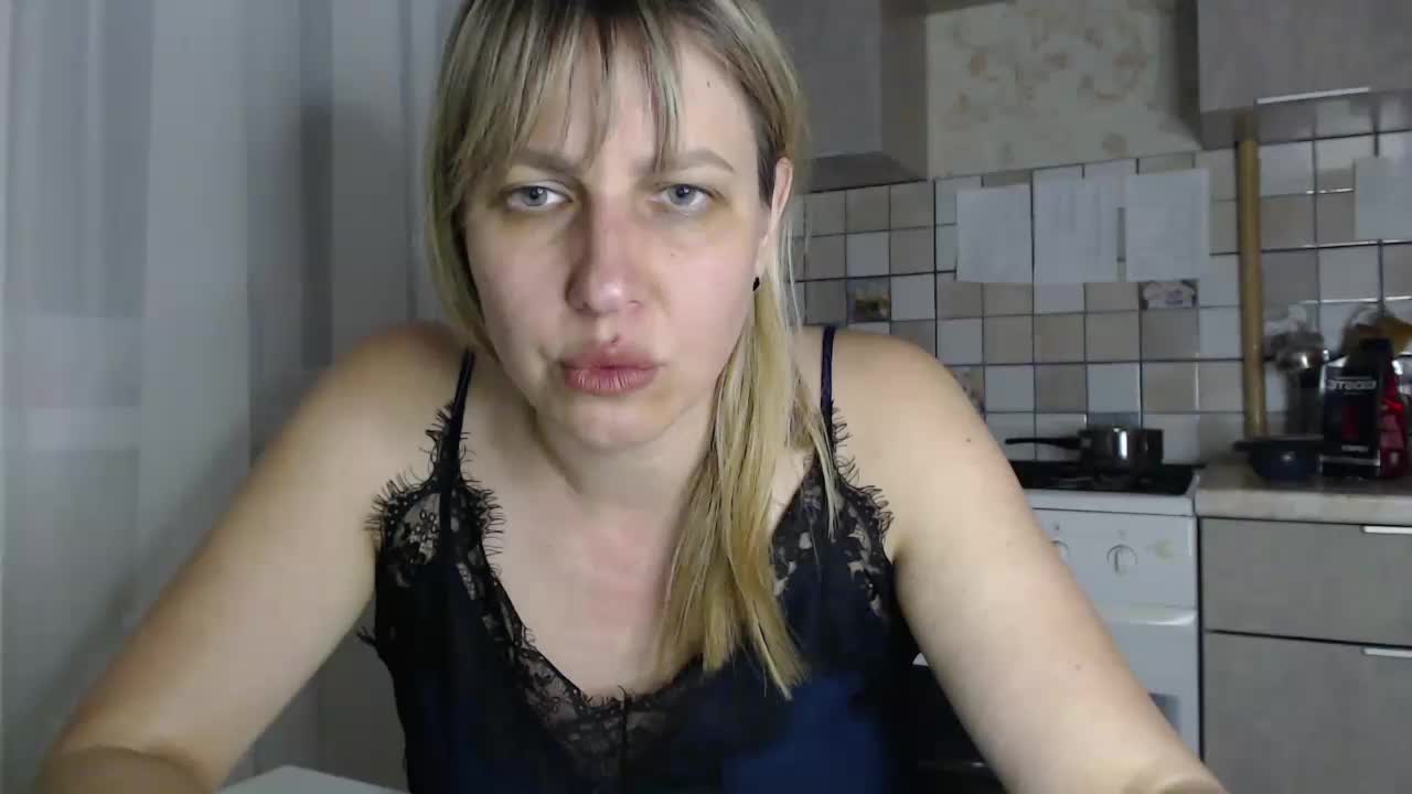 Karmella Live Sex December 13, 2025