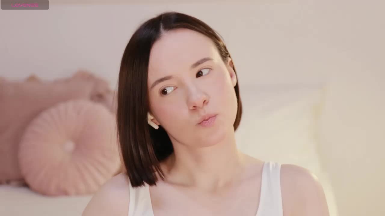 MissEssie Live Sex December 14, 2025