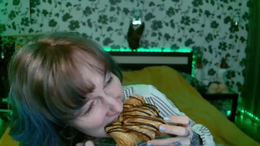 Littlespacemouse Live Sex December 17, 2025