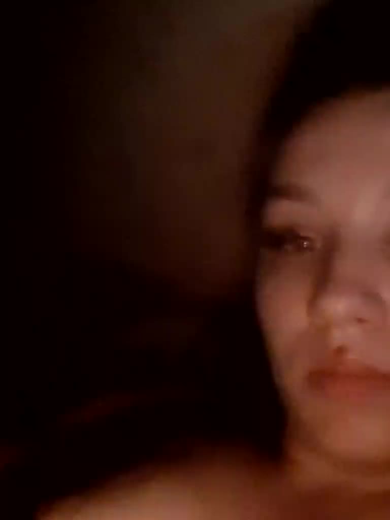 Sexy-Couple Live Sex December 12, 2025