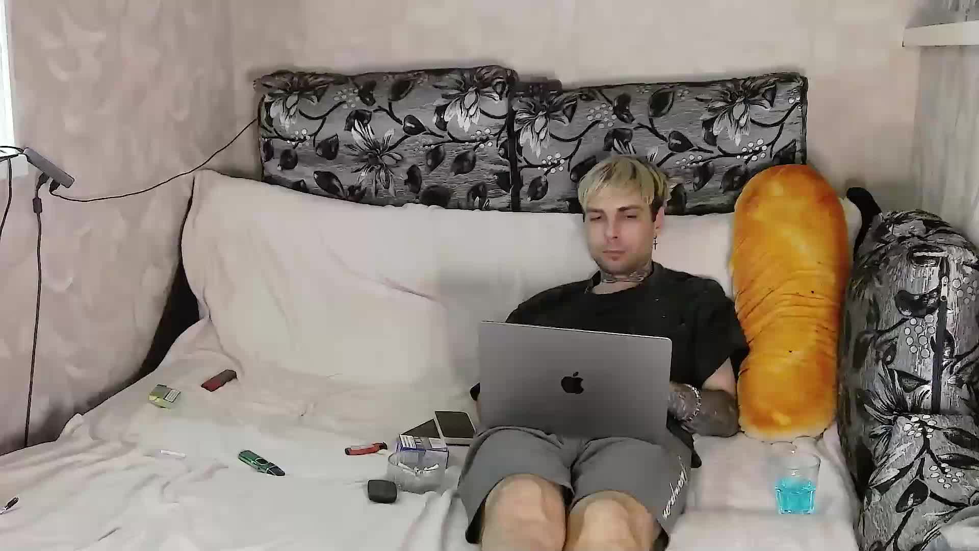 dirtycute Live Sex December 14, 2025