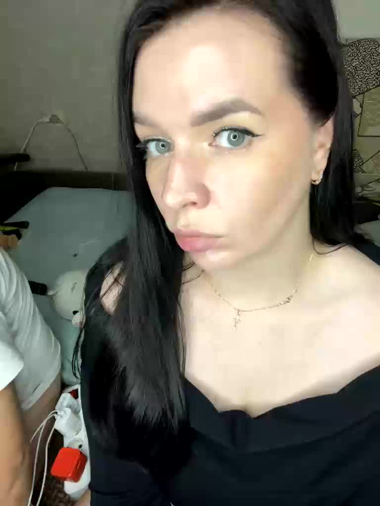 HellMor Live Sex December 18, 2025