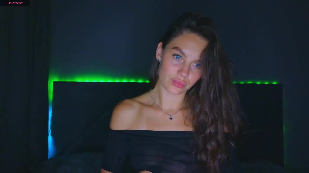 VALERIYAAA Live Sex December 15, 2025