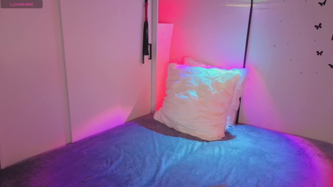 SelenaBlooms Live Sex December 15, 2025