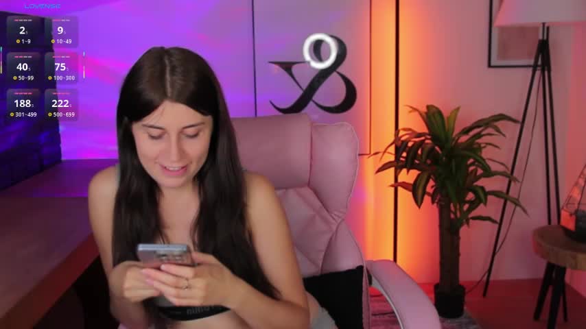 Hailey_Green Live Sex December 18, 2025
