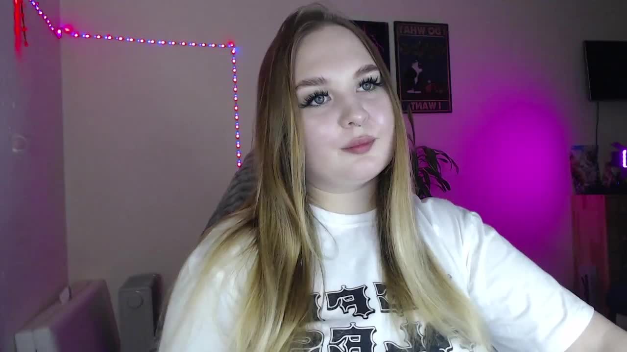 Greeenfriends6969 Live Sex December 13, 2025