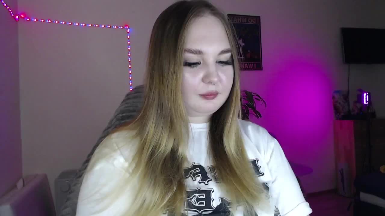 Greeenfriends6969 Live Sex December 13, 2025