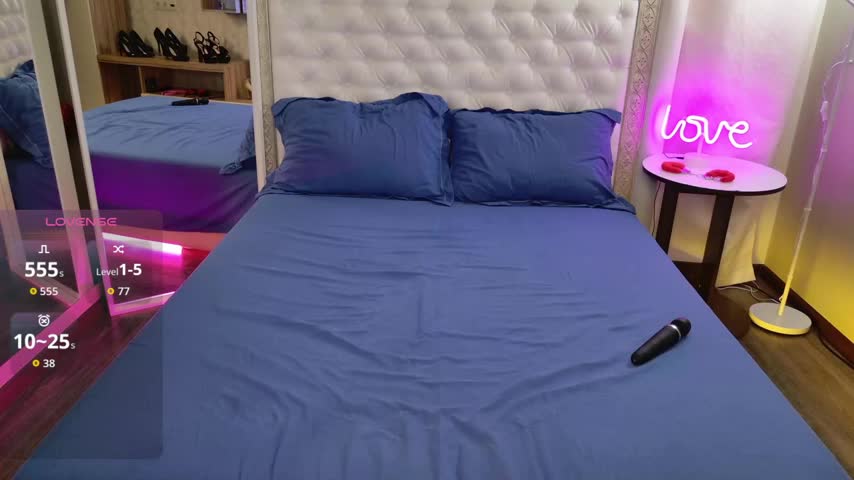 Alice_on_fire Live Sex December 14, 2025